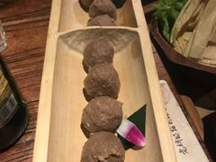 -老牌坊云南鱼豆花火锅(嵩山店)