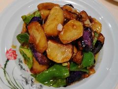 地三鲜-老边饺子馆(金源店)