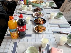 -叁山与肆客服号民宿(龙泉阳光城百工堰公园店)