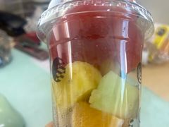 -每日新鲜水果吧(芮欧百货店)