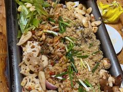 -宏兴烤鱼山庄(宣恩总店)