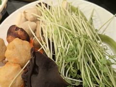 -牛YO寿喜烧·铁板烧和牛火锅自助(市府恒隆店)