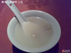 花生汤，送的: )-蓬香楼