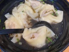 虾仁鲜肉大馄饨-真真鲜馄饨店(启蒙路店)