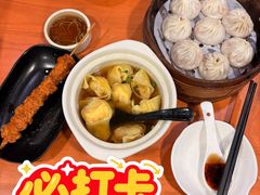 -莱莱小笼·乔艾