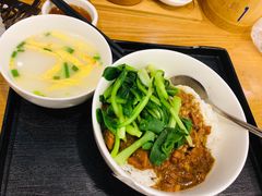 卤肉饭-鴻瑞興面馆(保利时光里店)