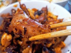 婆婆手撕兔-鑫记婆婆兔·成都特产·兔头手撕兔(太古里店)