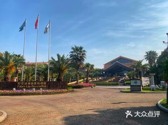 房间带一个阳台，呼吸新鲜空气，能听到隔壁阳台