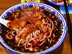 -伊穆祥牛肉面总店·清真