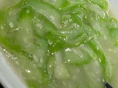 丝瓜-呷湘厨·鱼汤捞饭·剁椒鱼头·湘菜(国家会展中心店)