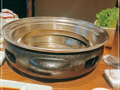 -明洞阿姨·韩式酱蟹烤肉·创意料理(三元桥店)