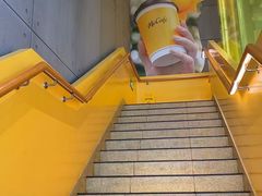 -麦当劳(民盈·国贸城店)