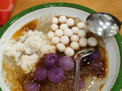 爆款雪山冰汤圆-甜心闲生传统手工冰粉(人民广场店)