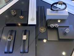-Chanel(德基广场店)