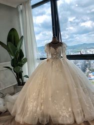 点击看大图 -33度婚纱礼服馆(仁和广场店)