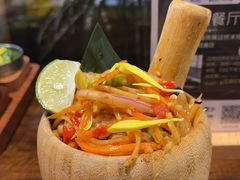 -银米·云南传统过桥米线(双廊黑金冠店)