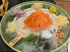 -得意咚瓜·顺德鱼生·冬瓜火锅(深圳首店)