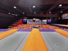 -Tenker Club弹刻极限主题公园 · 蹦床 · 团建 · 生日派对(大关店)