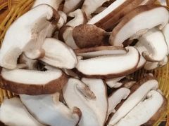 -抚仙湖生态石锅鱼野生菌(告庄店)