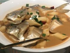 家烧白扁中鲳鱼-甬府小鲜(万象城店)