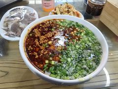 -陇上全荟兰州传统牛肉面(延吉路店)