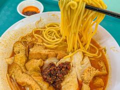 -亚王咖喱鸡米粉面