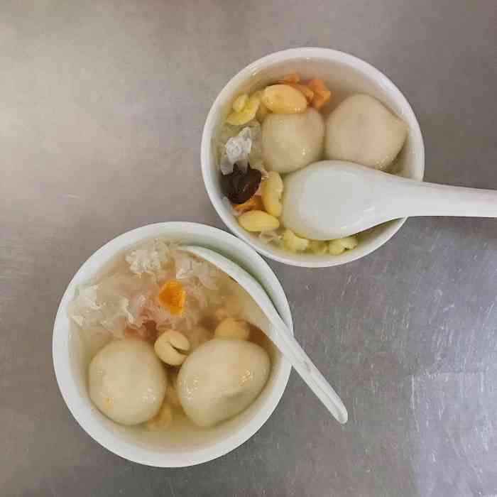 胡荣泉-"位于牌坊街的胡荣泉.挺好找的.鸭母捻甜而."-大众点评移动版