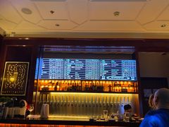 -麦落精酿啤酒餐吧(先农大院店)