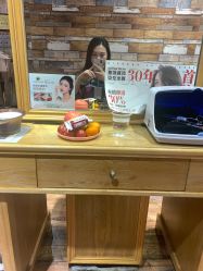 -首脑美发沙龙