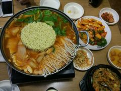 -同堂韩国料理炭火烤肉(彩虹广场店)