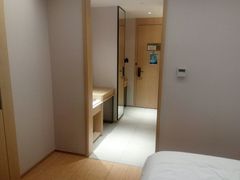 -全季酒店(上海火车站天目西路店)
