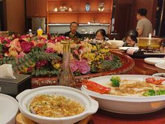 -梅花香里大酒店(郁金香路店)