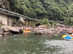 -安吉龙王山峡谷漂流