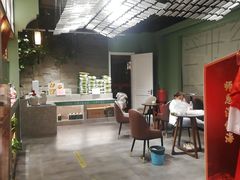 大堂-松沪名灶·豆浆鱼头·新上海菜(飞航吾悦广场店)