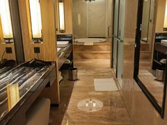 -中山利和希尔顿酒店