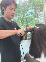 -首脑美发沙龙