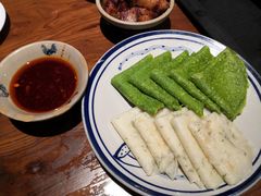-艳阳天民俗村(公园路店)