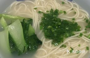 Sauce Tender Pork Noodles