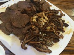 -溢心园香河肉饼总店