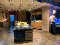 -松山湖凯悦酒店·Café自助餐厅·周末火舞秀表演