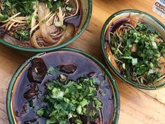 -拈签一笑黄牛肉辣卤串串