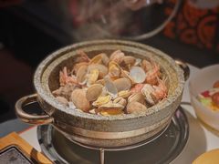 石锅小海鲜-鸣记脆皮烤鱼·海鲜烤鱼(三八广场店)