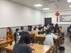 -何记酿皮店(西流湾店)