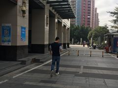 -沃尔玛(前山店)
