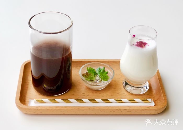 dna café · coffever(同济大学店)桂圆红枣牛奶图片 - 第1张