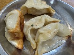 -黄阿姨锅贴大王(万航渡路店)