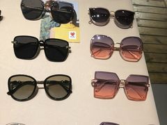 -肆兮眼镜·蔡司·徕卡战略合作店(大坪店)