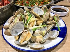 花蛤-日进一片海.生腌海鲜火锅.宵夜烧烤(三里屯总店)
