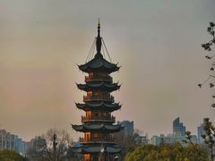 -龙华寺