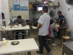 -黄阿姨锅贴大王(万航渡路店)